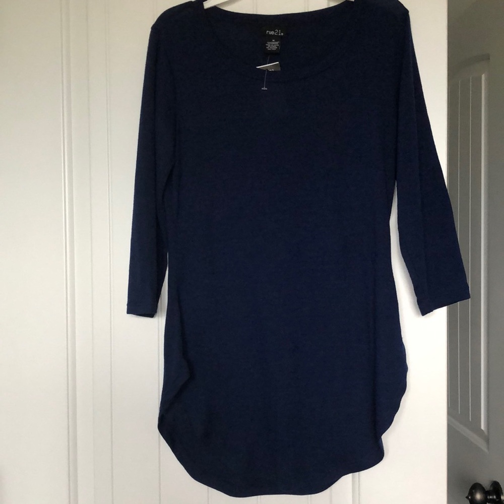 Rue 21 Top Women’s Size Medium‎ Navy Blue 3/4 Sleeve Shirt NWT